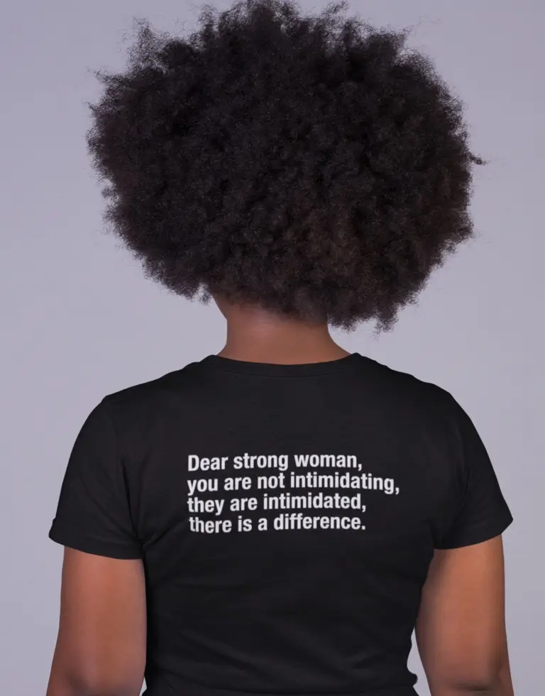 Graphic t-shirt with cultural statement – T-Shirts & Denim